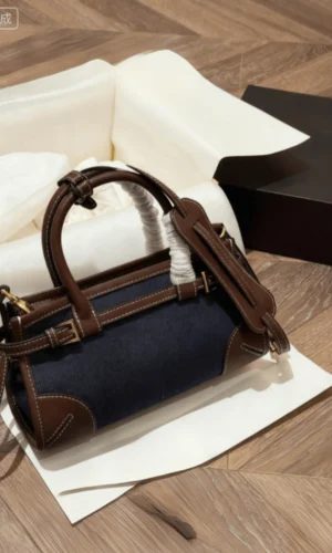 2025 Women Bag Autumn New Fashion Classic Retro Denim Versatile Durable Women Bag 24*13cm