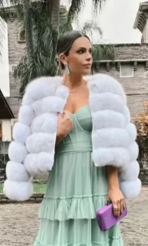 Elegant High Quality Faux Fox Fur Coat Women Autumn Winter Warm Long Sleeve Short Jackets Furry Fashion Outwear Shaggy Coat